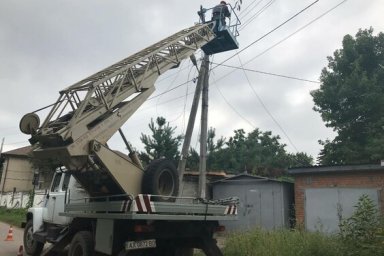 
Энергетики возобновили электроснабжение после ракетного обстрела Харькова
