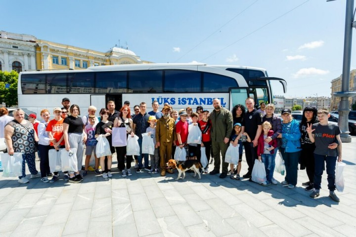 55 детей с родителями Харьковщины на 3 месяца отправились в Стамбул на реабилитацию