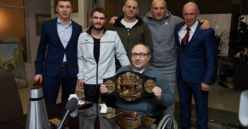 Геннадий Кернес встретился с чемпионом мира по боям без правил