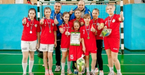 В Харькове определились победители школьной лиги по гандболу