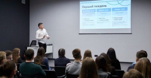 В Харькове будут учить на помощника депутата