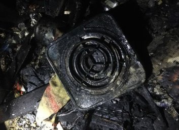 На проспекте Науки двое жильцов сгорели заживо (ВИДЕО)