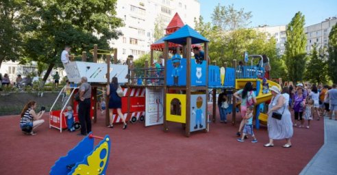 В Индустриальном районе открыли еще одну зону для игр и спорта