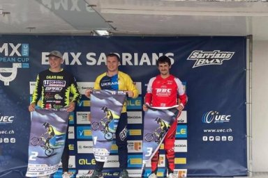 Владислав Сапожников получил золотую медаль на этапе Кубка Европы по велоспорту ВМХ