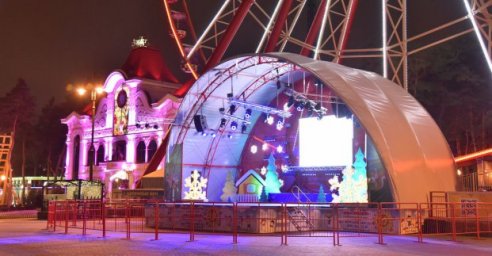 Зажжение новогодних огней и концерты: в парке Горького готовы к встрече Нового года (программа)