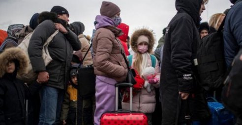 Жителей Русской Лозовой продолжают эвакуировать в Харьков