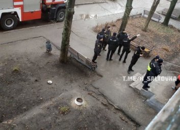 Труп с ножом в груди: на Салтовке произошло убийство (ФОТО)