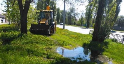 Харьковские коммунальщики устранили 10 повреждений на водоводах