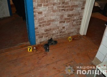 В пьяной ссоре женщина зарезала своего сожителя