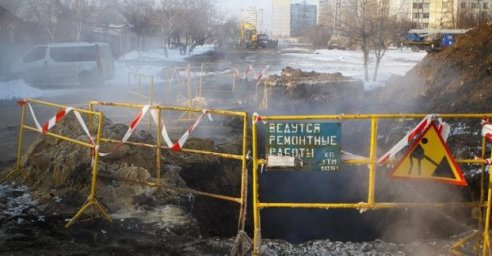 «Тепловые сети» устраняют повреждение трубопровода на Алексеевке