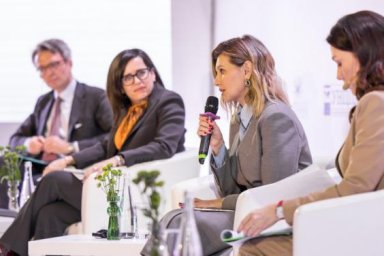 Первая леди Елена Зеленская посетила форум, посвященный созданию равных возможностей для всех