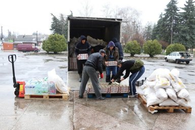 Гуманитарную помощь доставили жителям Дергачевской громады