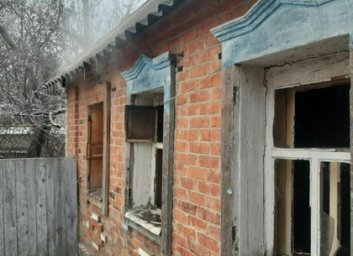 Пылала стена и вещи: огнеборцы потушили пожар в доме - ГСЧС