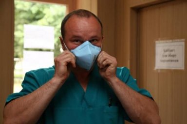 2599 медиков, заболевших COVID-19, получили денежную помощь из областного бюджета