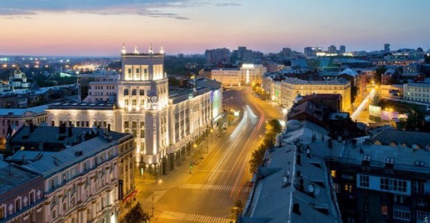 
В Харькове сегодня впервые частично включат уличное освещение
