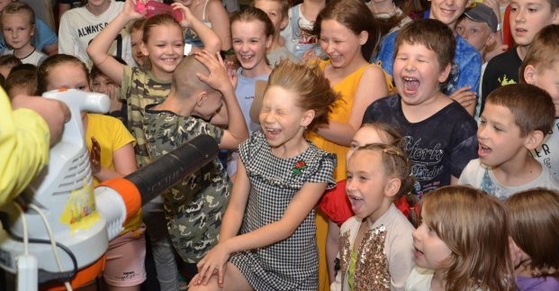
В Харькове организовали праздник для детей
