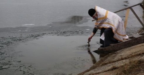 На комплексах водоподготовки «Донец» и «Днепр» КП «Харьковводоканал» освятили воду