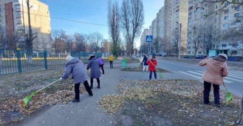 В Слободском районе проходит массовая уборка территории