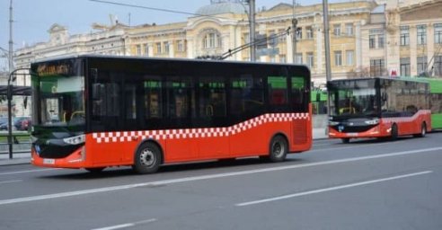 
В Харькове на маршруты вышли 98 муниципальных автобусов
