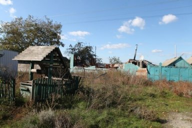 
Ремонтні бригади почали відновлювати електропостачання в селі Коробочкине Чугуївського району
