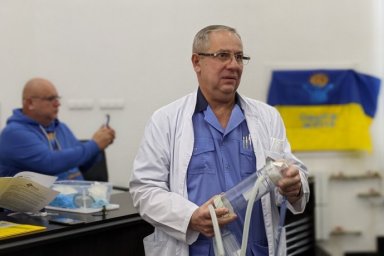 
Медзаклади Харківщини отримали від благодійників 300 спеціальних хірургічних наборів
