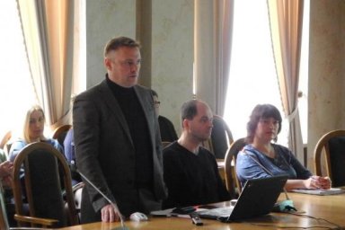 Государственным служащим рассказали о новациях электронного декларирования