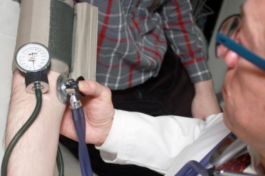 Какие услуги госбольница может предоставлять платно, а какие - бесплатно. Разъяснения Национальной с