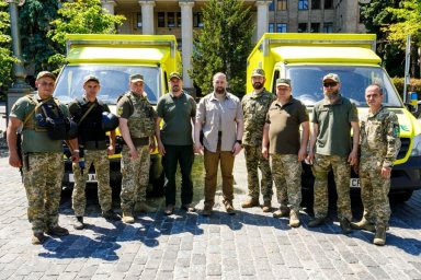 Харьковские медики экстренной помощи получили новые автомобили