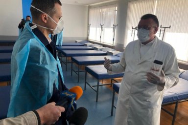 Алексей Кучер вместе с врачами осмотрел Первомайскую ЦРБ и выяснил потребности для лечения здесь пац