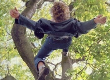 Малыш упал в колодец: медики спасли ребенка