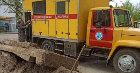 В Харькове оперативно ликвидируют повреждения на водоводах