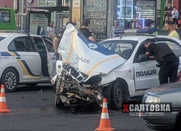 Полицейский автомобиль попал в ДТП (ВИДЕО, ФОТО)