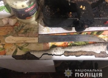 Ножом в живот: жительница области вступилась за сестру в супружеской ссоре (ФОТО)