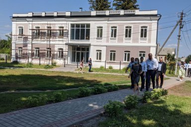 Реконструкцию Золочевской детской музыкальной школы планируют завершить в сентябре