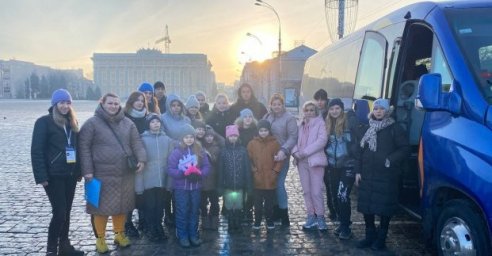 
Детей из Харькова отправили в центр психологической реабилитации

