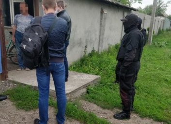 Нарубили на 600 тысяч: черные лесорубы предстанут перед судом