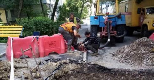 
В Шевченковском районе восстанавливают водоснабжение
