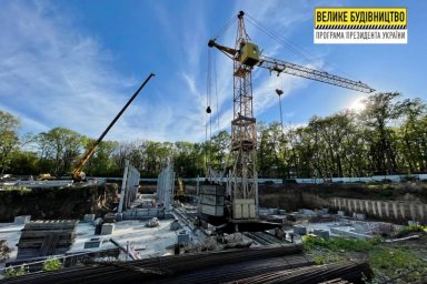 Айна Тимчук ознакомилась с ходом строительства нового онкологического центра