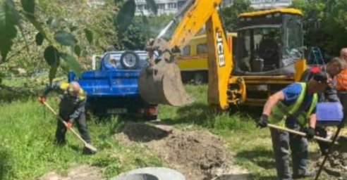 
В Харькове восстанавливают разрушенные сети водоотведения
