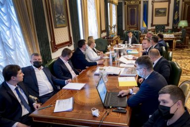 Президент обсудил создание образовательной платформы для подготовки специалистов в области новейших 