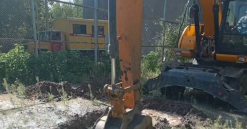 
В Киевском районе оперативно восстанавливают водоснабжение
