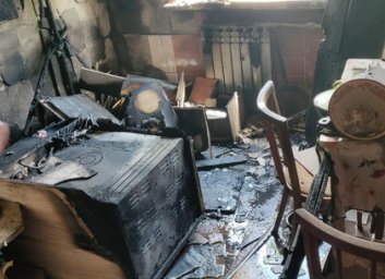 Короткое замыкание электроплиты устроило пожар в квартире 9-этажки (ФОТО)