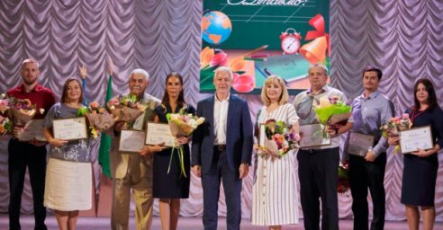 В районах города прошли педагогические конференции