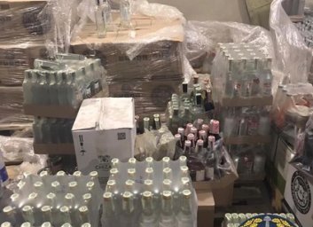 Поддельный алкоголь на миллион гривен: конец преступного производства (ФОТО, ВИДЕО)