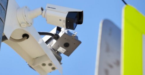 На дорогах Харькова установлено более 300 современных видеокамер