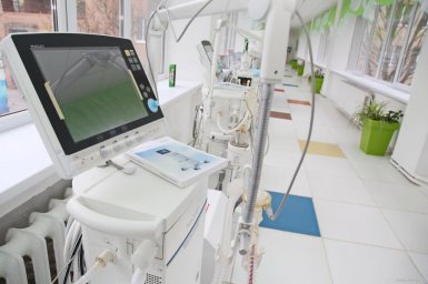 В областных и районных больницах - 118 аппаратов ИВЛ
