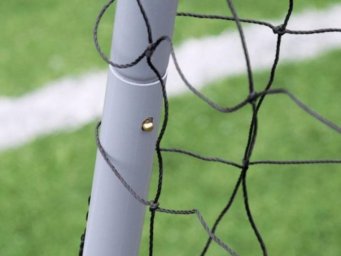 В Харькове подросток погиб после того, как на него упали футбольные ворота