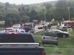 Свадебный лимузин разбился в Нью-Йорке: минимум 20 человек погибли (ФОТО)