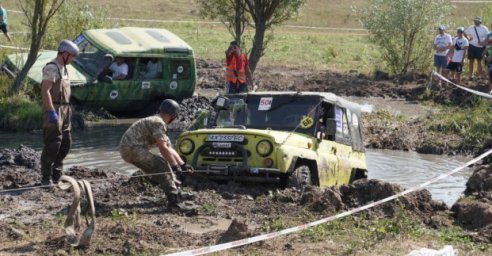 Под Харьковом проходит этап Кубка украинского бездорожья