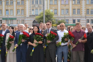 На Харьковщине отмечают 25-ю годовщину принятия Конституции Украины